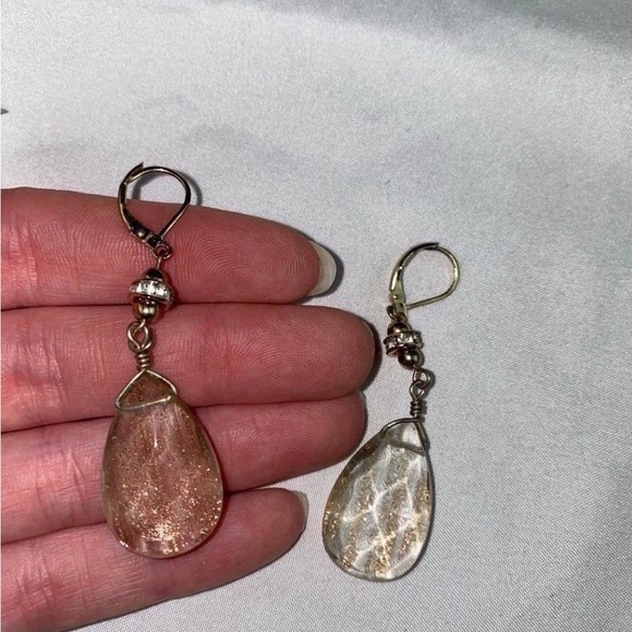 NEW Earrings - Picture 1 of 3